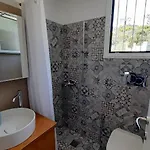 Beachfront Oleanders House In Skala Skala (Kefalonia)