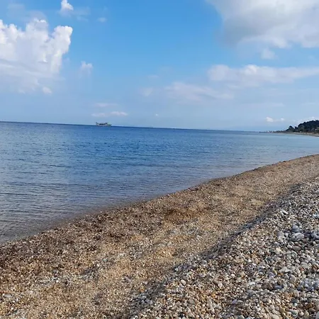 בית נופש Beachfront Oleanders House In Skala *